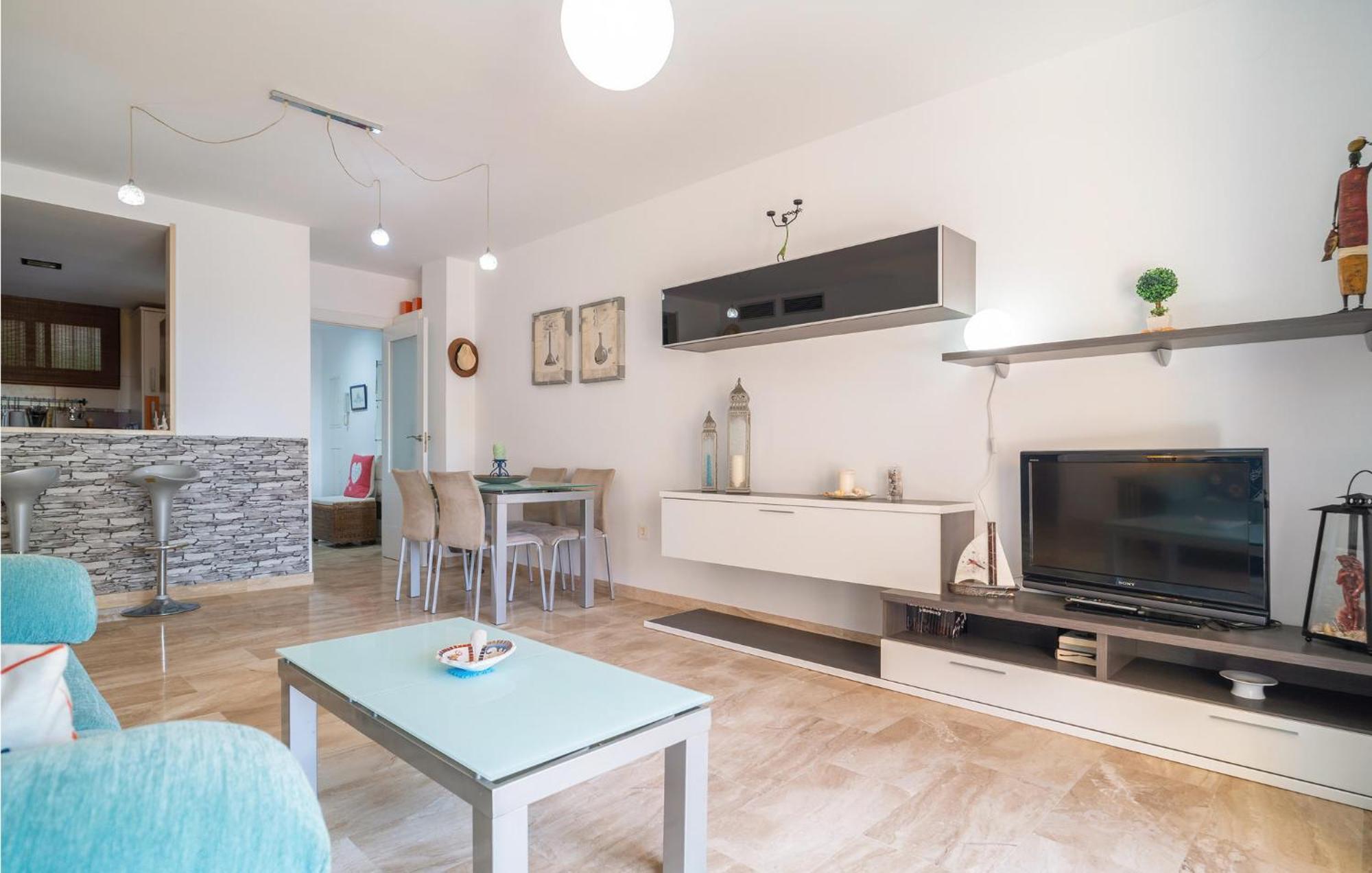 Amazing Apartment In Motril With House Sea View ภายนอก รูปภาพ